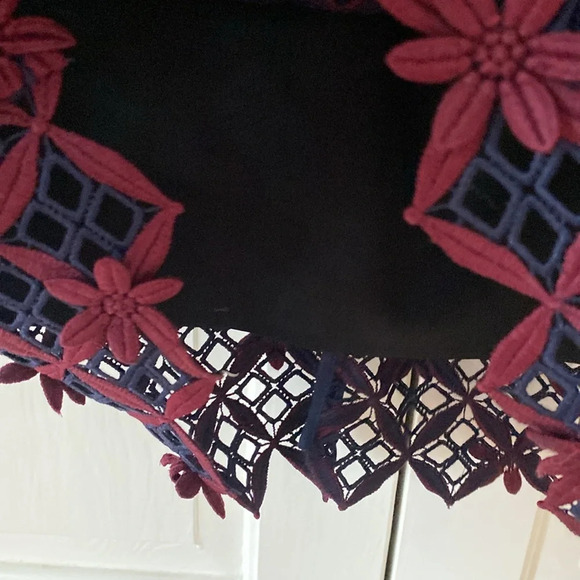 Self-Portrait Floral Grid Cold Shoulder Mini Dress Burgundy Navy Guipure Lace 6‎ - Picture 9 of 16
